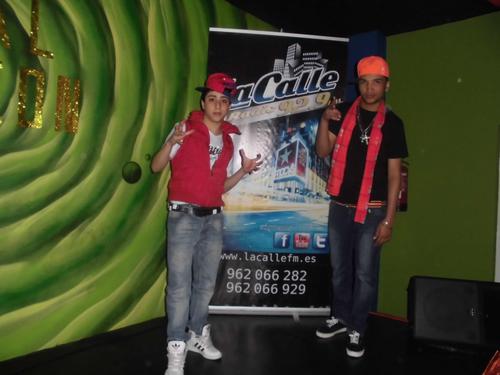 Somos  Un duo  .. compuesto Por  Kiñin La para.(dominicano) y ALEX LA FANTACIA ( COLOMBIANO) Y JUSNTOS SOMOS LOS DE LA PAUTA ..COMING SOON