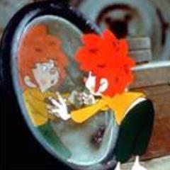 ErnieSpiegel's profile picture. Jeden Morgen frage ich mich, wer der Typ ist, der mich da beobachtet!? Vielleicht ein Spanner? Oder ein Stalker? Oder ein Follower? Nee! Ist wohl mein Spiegel!?