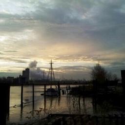 Umihaze's profile picture. I believe there's an inner power that makes winners or losers. And the winners are the ones who really listen to the truth of their hearts.  勝者と敗者を決めるのは内なる力