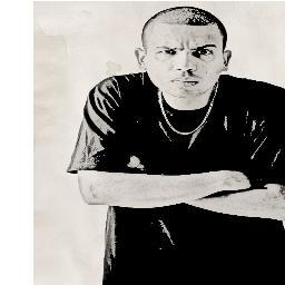 Esse é um tt pra falar de rap...em homenagem a todos os rapper desse brasil....
#ValorizaoRapBrasil....
é nois!!