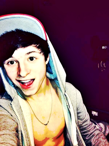Simply in love with Overload. [: