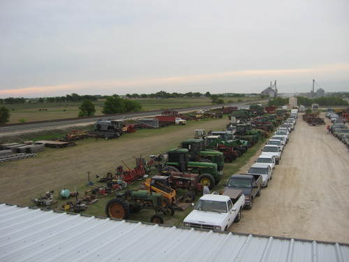 Associated Auctioneers, LLC specializes in onsite/online auctions of construction & farm equipment, vehicles, antiques, estates, restaurant equipment, etc.