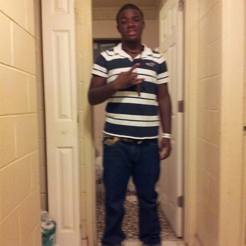 M.O.E  Follow Mhe Doe !!   &&My Favo @__Werido☜