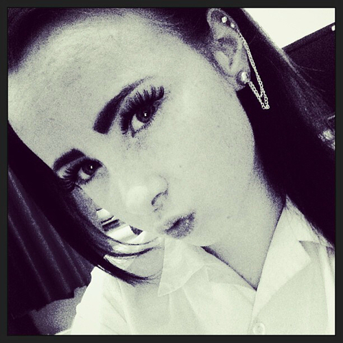 NiamhLambe1's profile picture. nothing is better than being yourself tbh