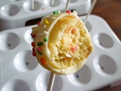 The flyest Cake Pop you ever did see. With sprinkles, bitch.