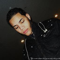 RandolXx's profile picture. The Only Account That Follow Back Everybody :) So Follow Me And I'll Follow You Back :)  #teamtwitter #teamfollowback