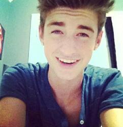 fre3sty1e_dan's profile picture. I lost myself somewhere along the way... 96 born #TeamFollowBack #ToInfinityAndBeyond I tweet to express not to impress. Justin Bieber retweeted me just sayin