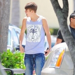 CanadianFake's profile picture. 