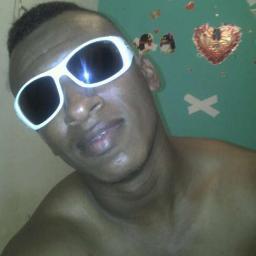 sou legal ativo gosto de malhar e curtir sou evangelico