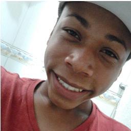 Foda-se suas opiniões Estou Aki Para Me divertir não Para ser normal!