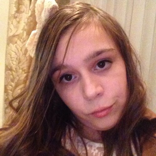 Hey Follow me and I'll follow you back ❤❤❤