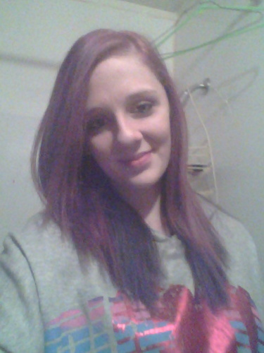 BrokenBitch14's profile picture. Being a full time mommy 3. Loving life(: follow me! :P