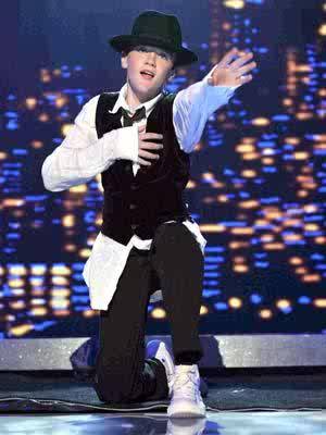 I Like To Do Sporty Things Like: Running,Dancing,Trampolining and All that Cool Stuff! 8) Love You George&Thanks For The Follow :) x Account By @directioner22_x