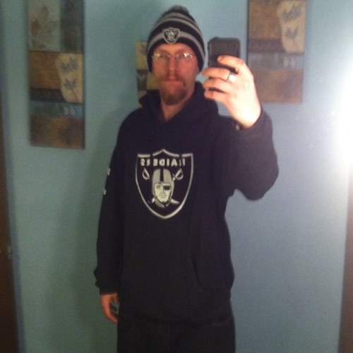 DerrtyLF's profile picture. i am who i am. u may ask who is that? i say to u ME! so don't ask me that or for my help I'm here on this planet for one reason take care of my own.