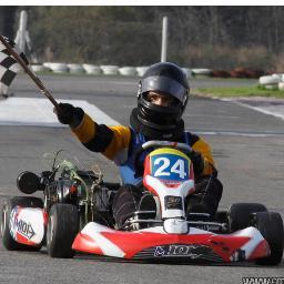 Fanático de automovilismo, f1, indycar, karting.