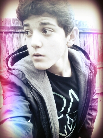 go follow my other account @BroskiD1 idont care if you follow thiss,i only follow everyone! c: bye & thannks