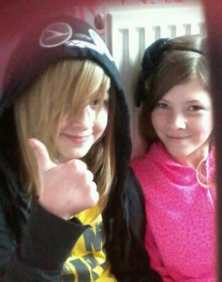 ShawIsabelle's profile picture. hi, these r all great Banda: BVB, slipknot, BOTDF,escape the fate, pierce the veil,my chemical romance n falling in reverse! :D