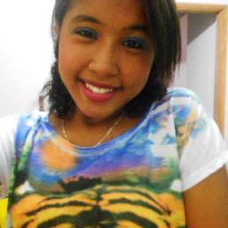 Quem se descreve, se limita.. =))