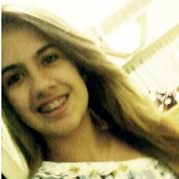 O tempo vai dizer se o que espero me interessa. Se eu levo a vida, ou se é ela que me leva.