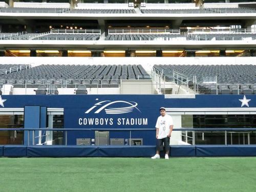 Luney708's profile picture. 