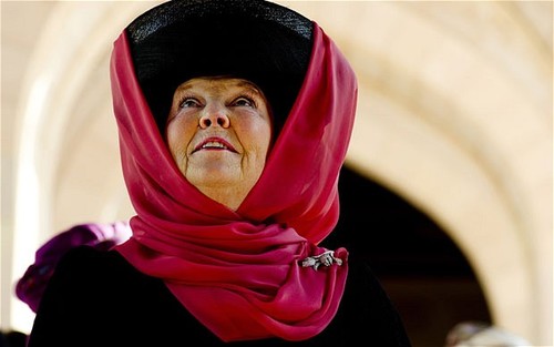 A página monarquia hoje demonstra a importância da monarquia para os dias de hoje demonstrando os países que ainda estão sob regime de governo monárquico.