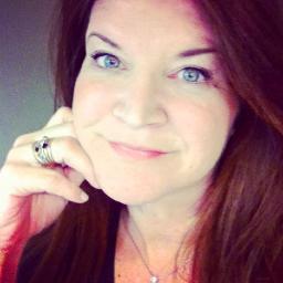 Chief Communications & Engagement Officer St. Charles City-County Library, volunteer, ZTA, Dance Mom, former TV promo gal.: KPHO, WMC, KOCO...yadda, yadda...