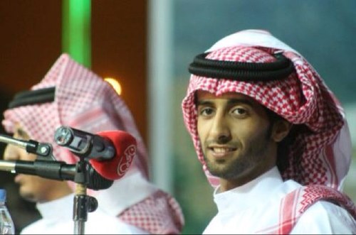 (بسم الله الرحمن الرحيم) هنا ستجدون كل ما يخص المنشد خالد محمد المري (العذب)