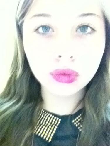 illagonzalez1's profile picture. 