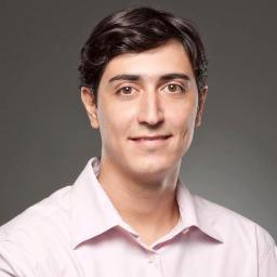 Advogado, formado na UNIVEM. Pós Graduado em Direito Civil e Processo Civil na UNIVEM. Vereador na cidade de Ourinhos desde 2013