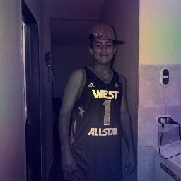 YormanUlbaran43's profile picture. 