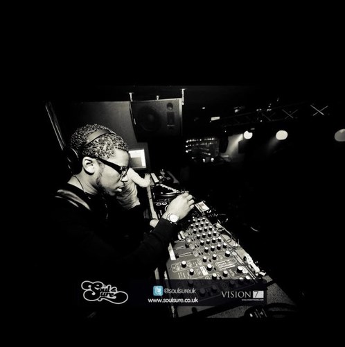 House DJ