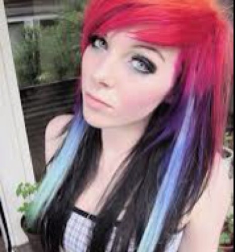 YahGinavang's profile picture. 