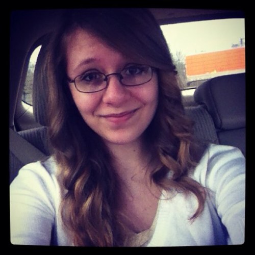 Hi im Ashley:)....follow me
