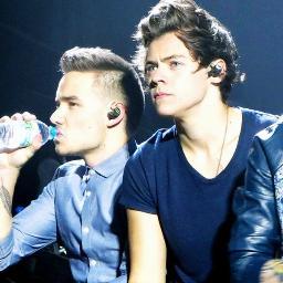 suckssedward's profile picture. Amo cinco bixas locas. ♥