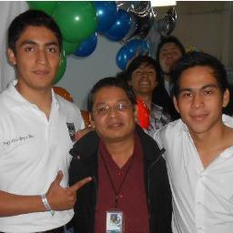 Matematico e Ingeniero en Sistemas, Maestro en Educación.
Enamorado de mi trabajo, nada disfruto mas, que ver a mis alumnos crecer y que sean personas de bien