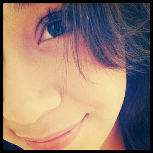 ♥.ohh_its_niicole''.♥FOLLOW ME && ILL FOLLOW BACK ;D Hitt Me Up . . . . .