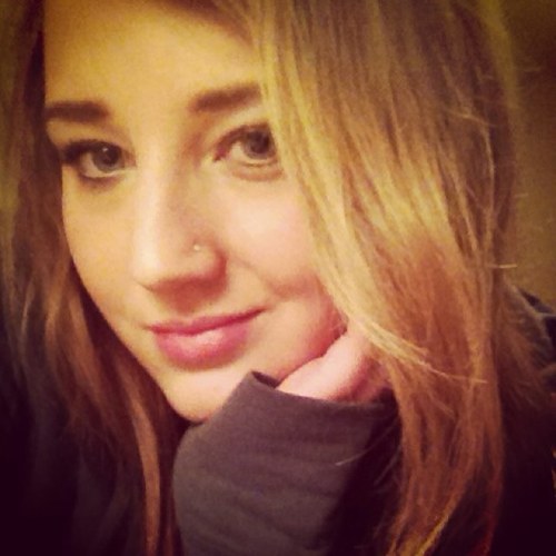 heartMarianasT's profile picture. Marianas Trench.Harry Potter.Piano.
 I'm a picker I'm a grinner I'm a lover And I'm a sinner
playin' my music in the sun.