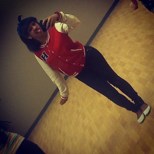 Ion Give 10Fucks Watchu Haters Think , But Dat White Tweety Bird Would Look More FIEERRCCEE ! BLUE ;))