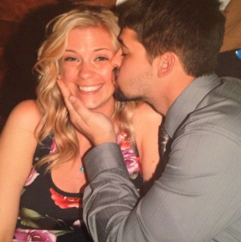 jilladelph's profile picture. try and expect nothing, but be open for anything. don't go looking for happiness, but never settle for anything less.