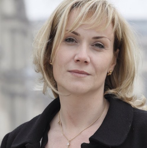 Courtier CGP (épargne, banque, assu et immobilier); membre CNTGI; Vice Présidente Anacofi Immo. F-RICS. Enseignante. Expert en crowdfunding immo.