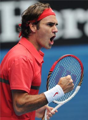 Apasionado por tennis player y el automovilismo , tecnología