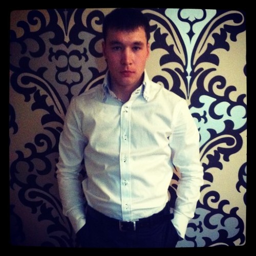 скайп vitalii_novozhilov
