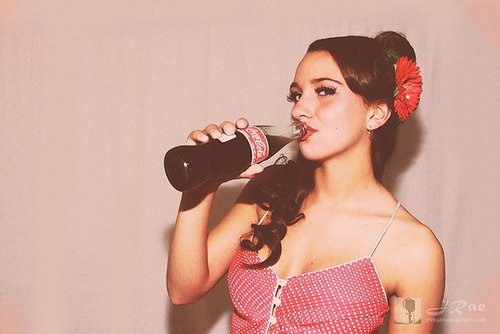 Tweet what I want, when I want. I always #FollowBack. You unfollow I will return the favor :)