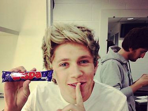 im chloe im a irish teen im from kildare ireland follow me i follow back
