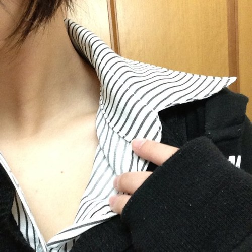 眠い人です(・ω・)多趣味系AB型です(・ω・)絵描いたり、楽器弾いたり、歌ったり、踊ったり、色々してます(・ω・)(・ω・)