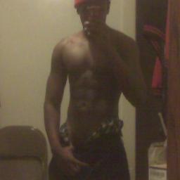 really ima cool nigga to be around i gotta sat shout out to ma fans (da hatters) im 18 now i gets it poppen as u can see i smoke proper nd i swaqq all da time.