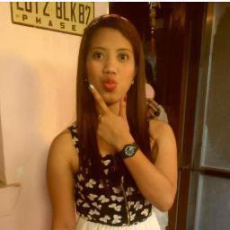 Love hanging oUt with my friends Love. wattpaD addict :p musiC is my LIFE. kaBaranggaY ♥♥