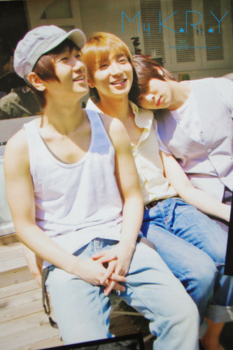 I ♥ ALLAH SWT ♥RASUL ALLAH ♥ FAMILY ♥ 슈퍼 주니어|예성|SMPN 22 BPP|8E| MY BIGGEST FANDOM IS..ELF|CLOUDS|SUGEN HATERS|WAITING FOR LEETEUK„KIBUM„HEECHUL|