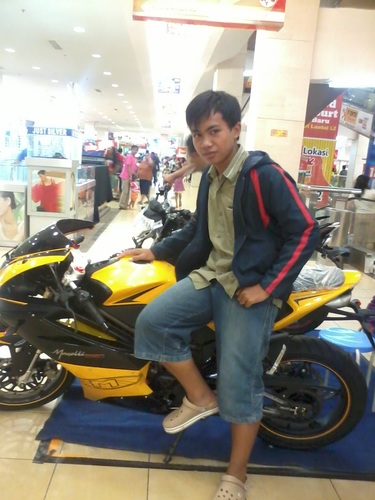 Ady_Wijaya07's profile picture. “Nothing is impossible. Anything can
happen as long as we believe.”