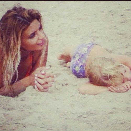 Pocomotive's profile picture. you can't look without changing.